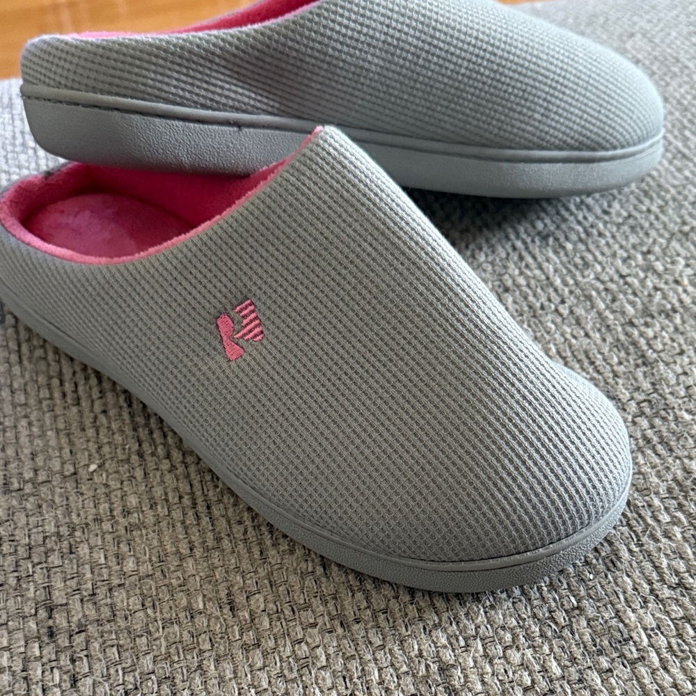 Comfortable Gray Slippers with Pink Lining